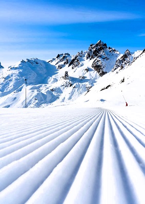 Skiing in Les 3 Vallées - French Alps