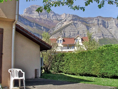 Maison avec vue sur la montagne en Isère